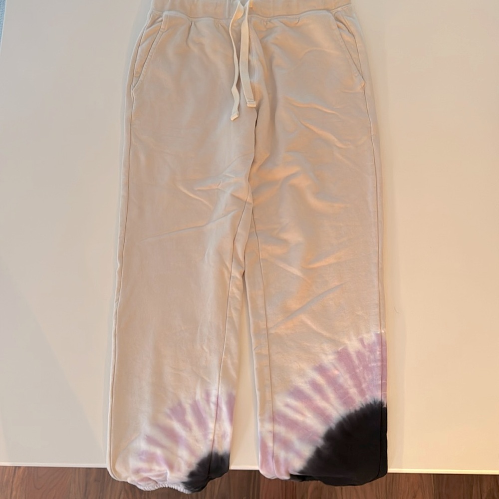 NWT Pacifica jogger by Electric & Rose, cream, Size Small